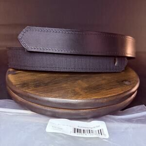 Leather Belt Size XS 22"-26" Buckleless Hook & Loop Black B55